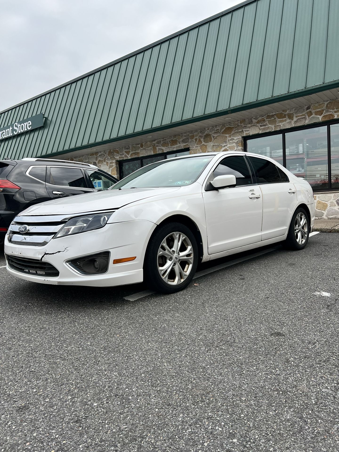 FORD FUSION SEL 6 Cylinder