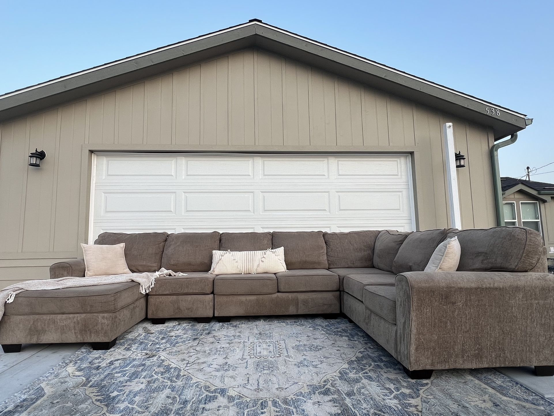 Living Spaces U Shaped Beige Sectional