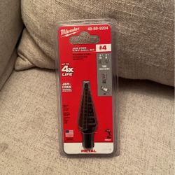 Milwaukee 3/16 in. - 7/8 in. #4 Black Oxide Step Drill Bit (12-Steps) $40 or best offer oh mejor oferta