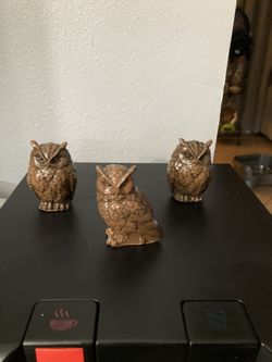 Garden Or Home Decor ( Set Of 3 Small Cement Owls For $6)