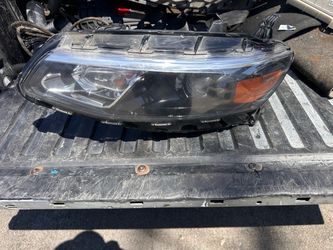 2016-2018 CHEVY MALIBU LEFT SIDE HEADLIGHT