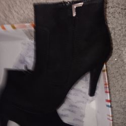 New Size 7 Black Bootie Heels