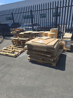 Boxes, Drums & Pallets