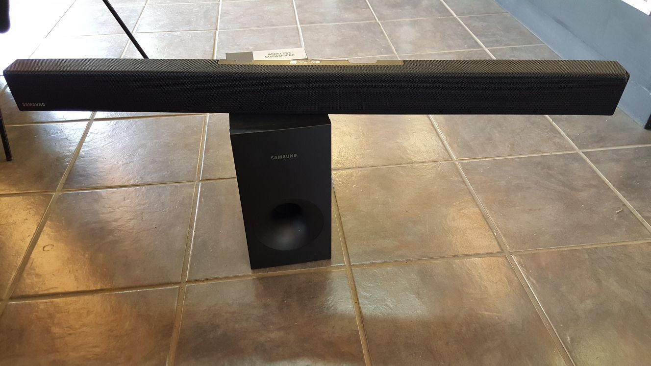Samsung Soundbar HW-KM39 and Subwoofer PS-WK430