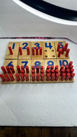 Montessori Toy…Counting & Fine Motor Pegs 