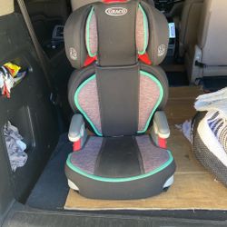 Gracco Adjustable Car Seat / Booster Seat