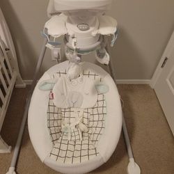 Baby SWING FISHER price