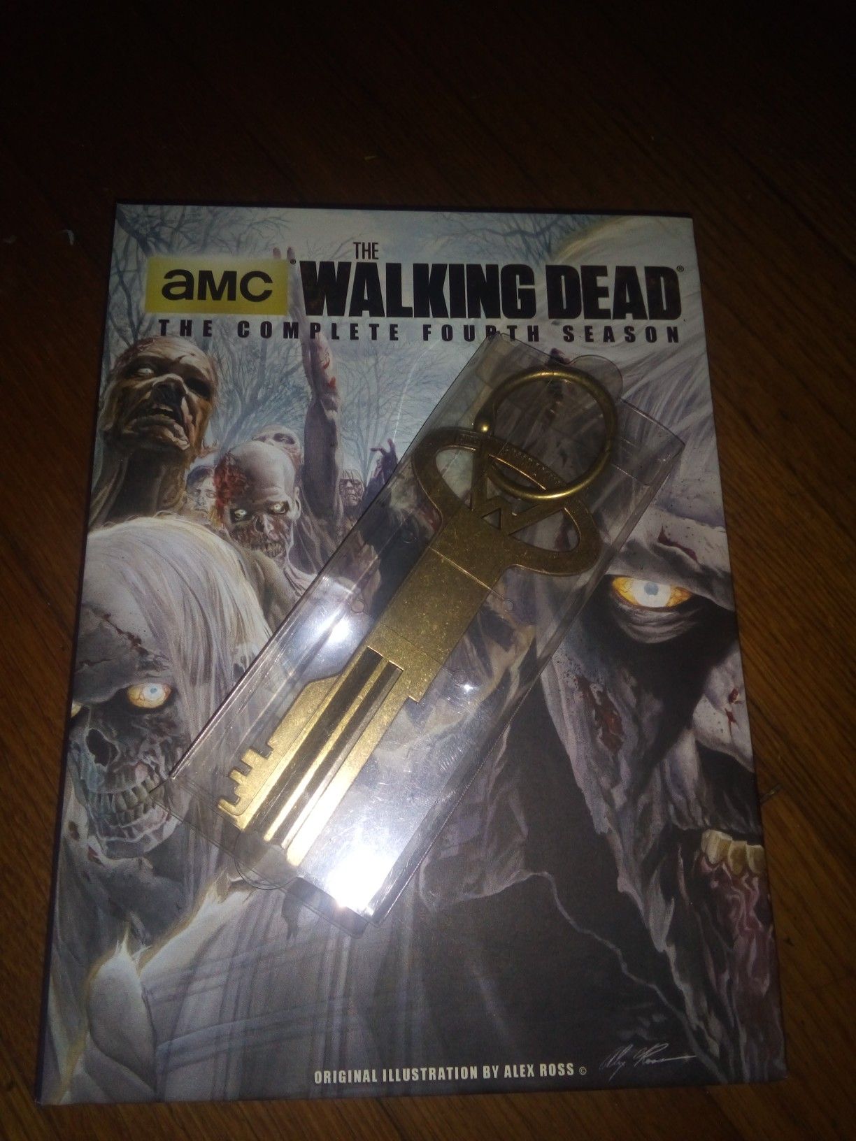 Season 4 Walking Dead with prison key