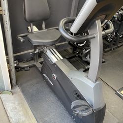 Life Fitness R1 Recumbent LifeCycle with Advanced Console