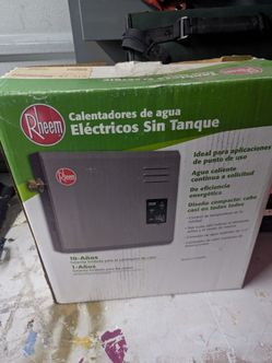 Small tankless water heater