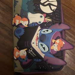 Stitch Loungefly Exclusive Spooky Stories Halloween Glow-in~Dark Zip Wallet
