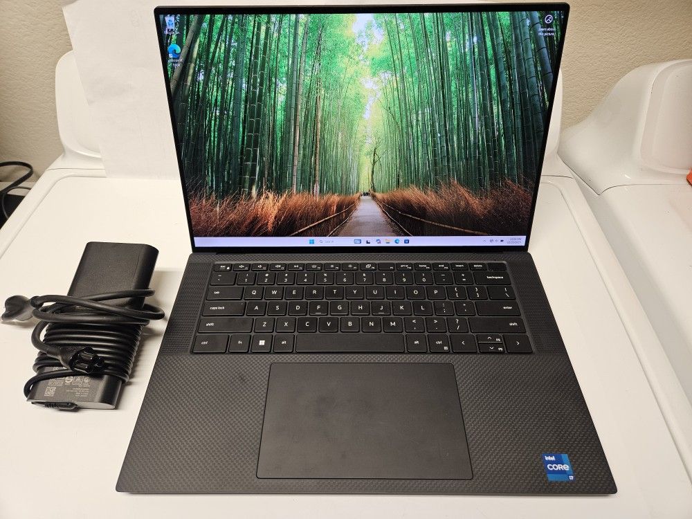 Dell Precision 5570 15.6" 4K Touchscreen Intel i7 12th Gen 32 GB Ram Memory Nvidia RTX GPU Graphics