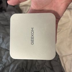 Geekom a6 mini pc