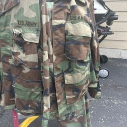 Authentic US Army Uniforms