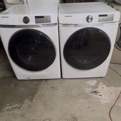Nice Samsung set, washer and electric steam dryer, free delivery do and installation!!! 3 pr 4 prong