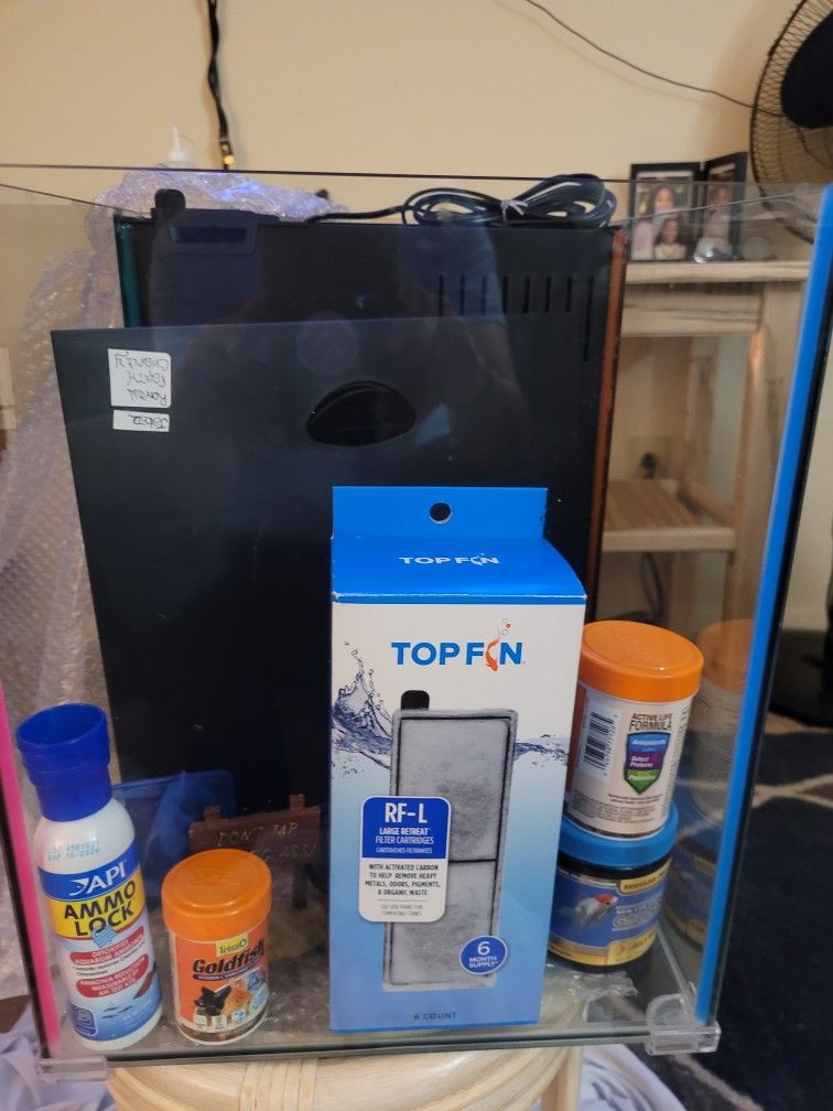 Gently Used 3 Gallon Top Fin Led Fish Tank