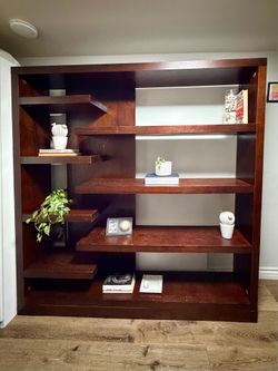 Bookshelf/Bookcase