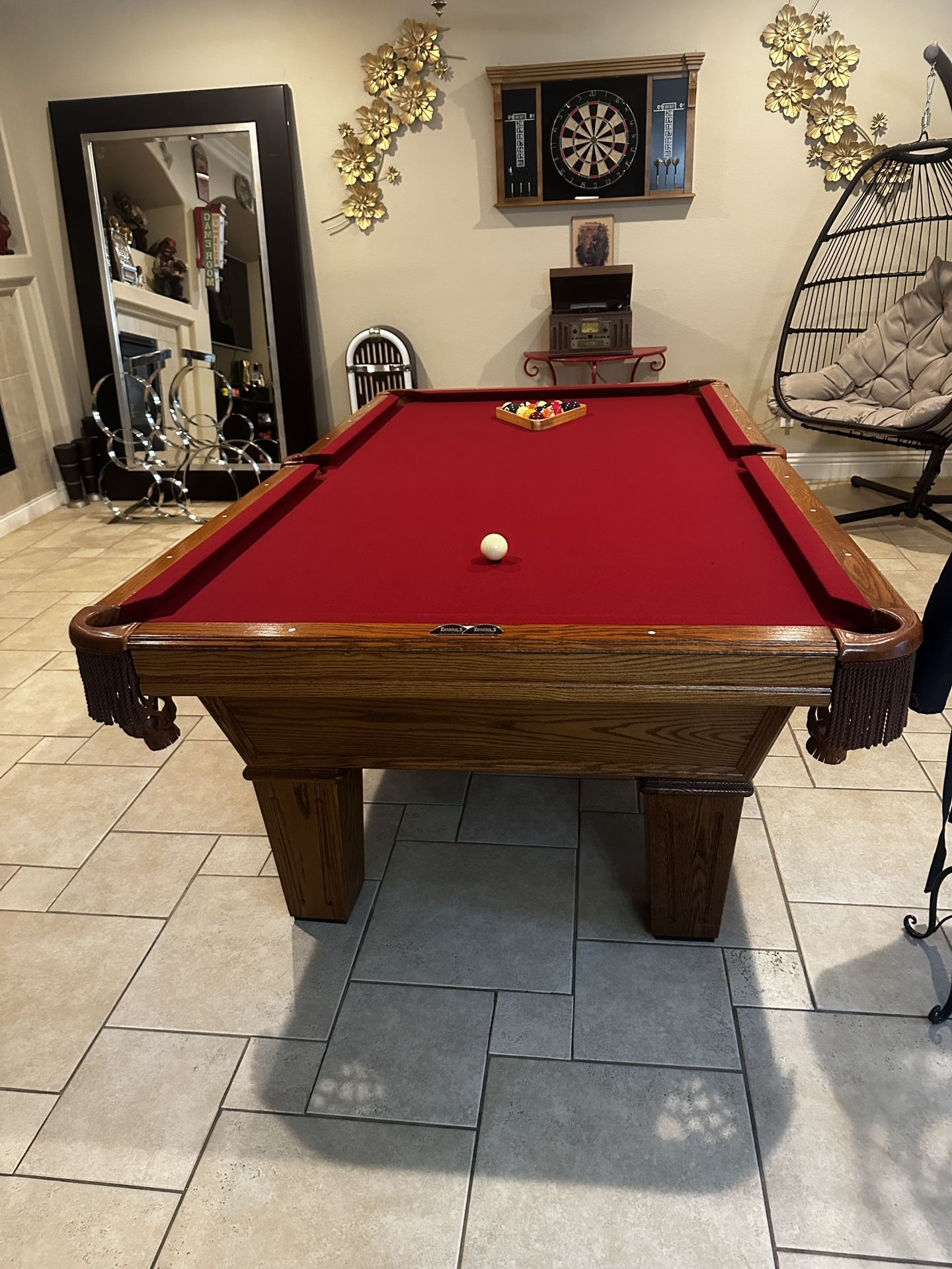 Upgraded Pool Table – New Slate + Leather Pockets – Excellent Condition
