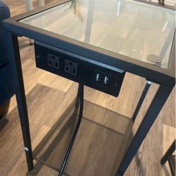 Side Tables 