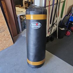 100pound Punching Bag Brand New Made In USA 