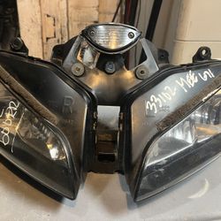 03 CBR600R Headlight Honda 33102.MEE.671