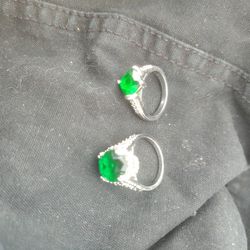 two JS womens cocktail rings