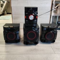 LG XBOOM 700W 2.1ch Mini Shelf System with Built-in Subwoofer and Bluetooth CM4550