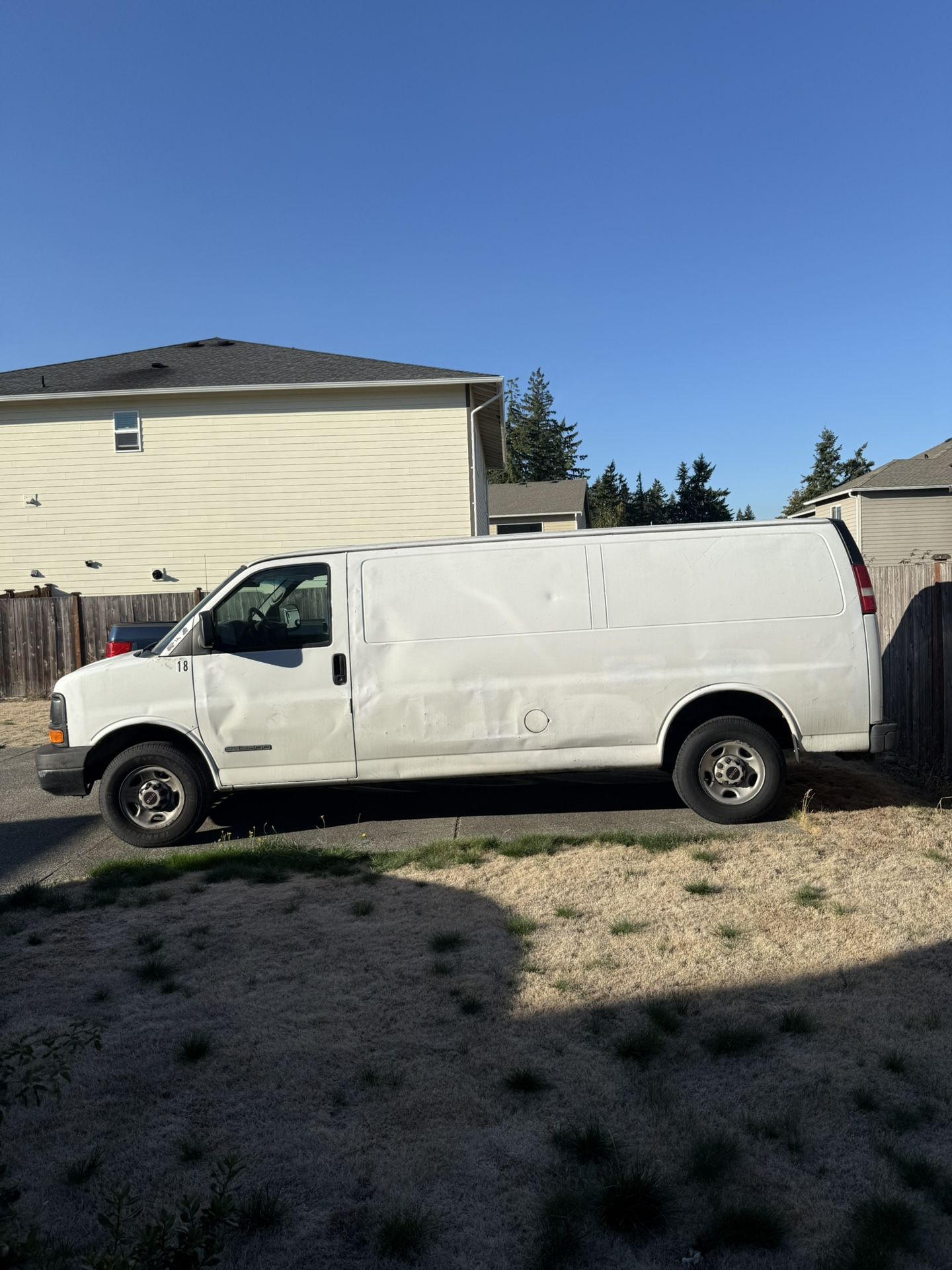 2004 GMC Savana cargo 2500