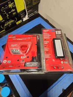 Milwaukee M12 Rover Flood Light Bundle