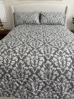 Gray damask comforter and pillow shams