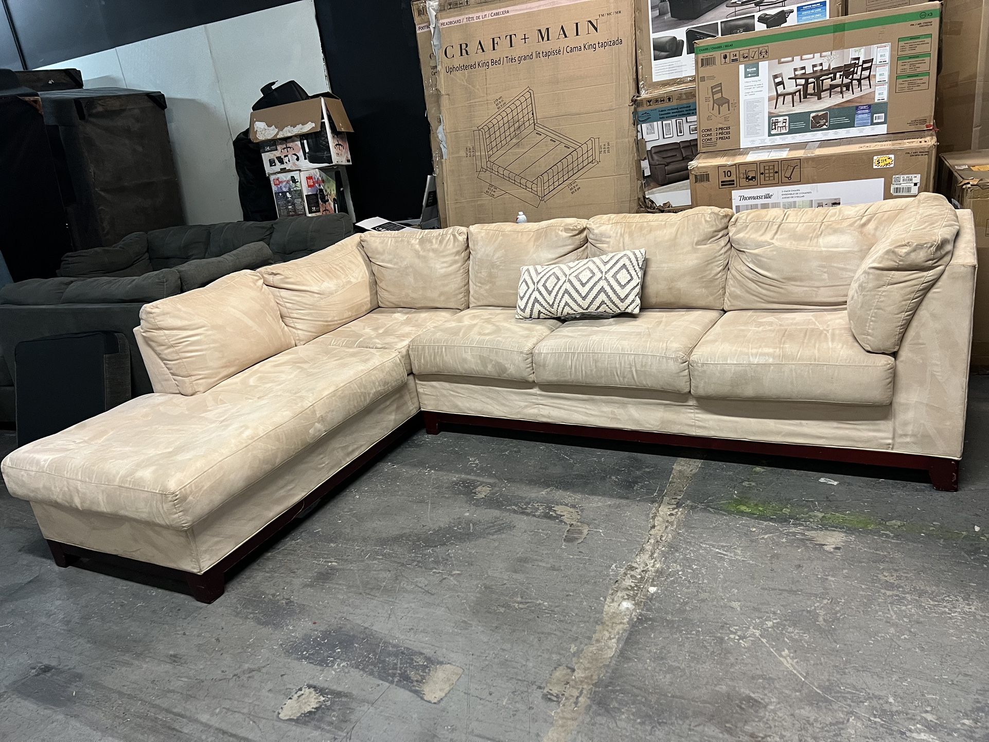 SECTIONAL COUCH SOFA