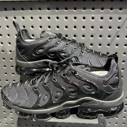 New Nike Air Max Zoom Sz 13 Men’s 