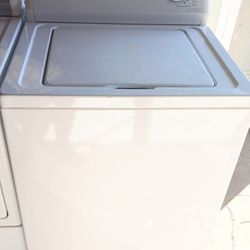 Washer And GAS Dryer Set