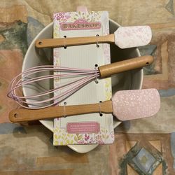 The Bake Shop Mixing Jug w/ Utensils 