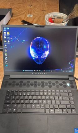 Alienware m16 R1 Gaming Laptop