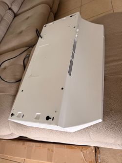 White Under-Cabinet Range Hood
