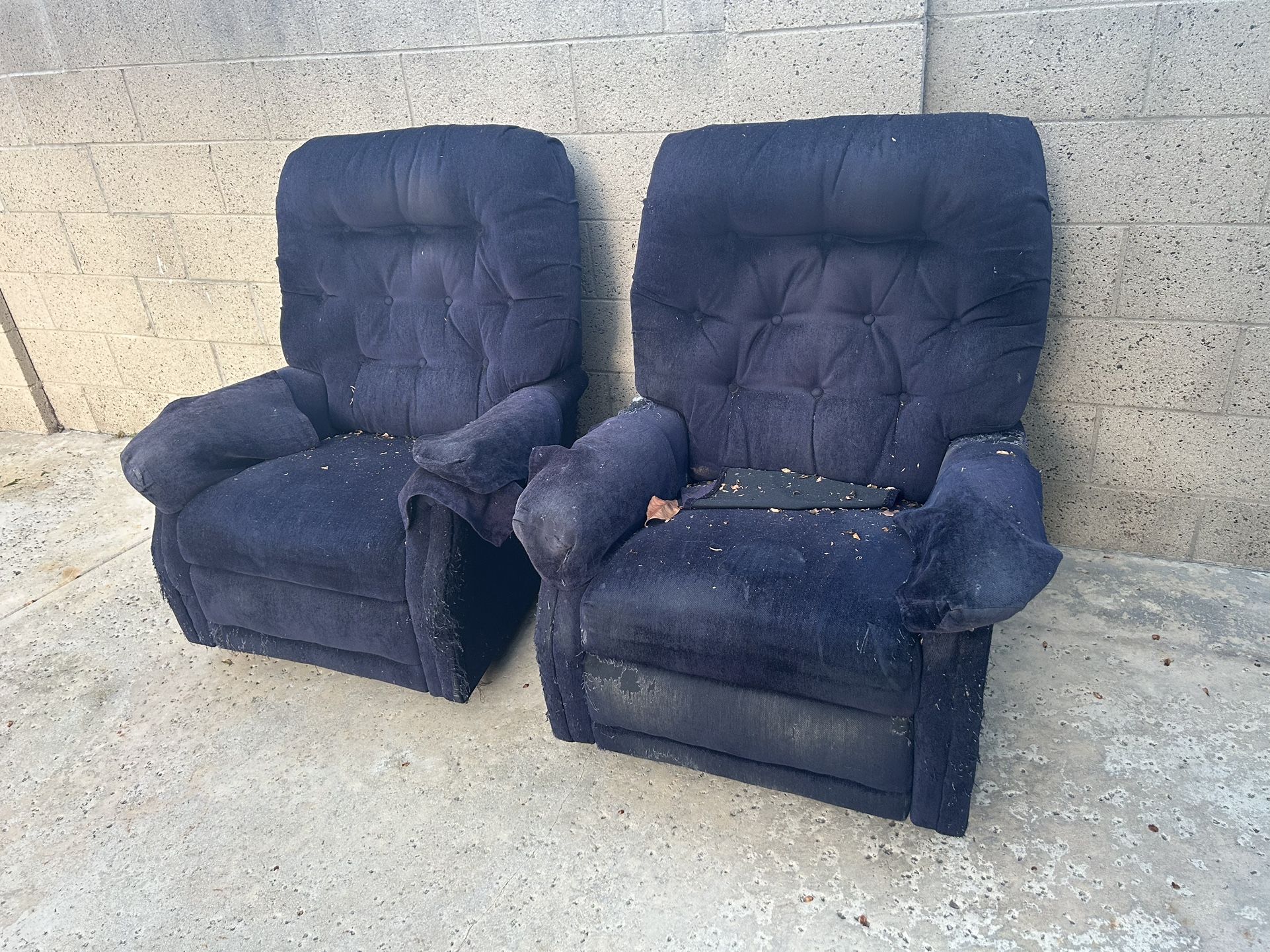 FREE Blue RECLINER Offer On LEATHER SOFA SECTIONAL CORNER CHAIR COMFY CLOTH RECLINER MUST GO NOW!