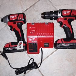 Milwaukee M18 Hammer Drill And Impact Driver Kit With Batteries And Charger