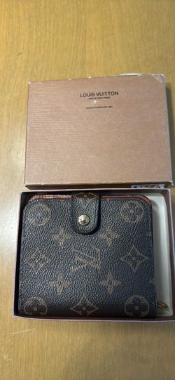 Designer Wallet 75.00 Or Best Offer
