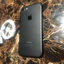 iPhone 7 32g Factory Unlock Like New 
