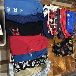 Nike/Jordan 10/12  lot  Size medium 