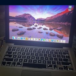 Macbook pro 13inch  Mid 2012 