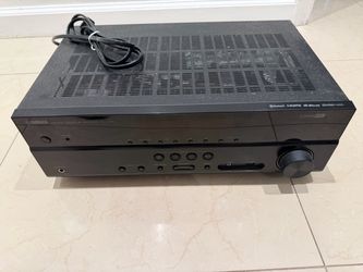 Yamaha RX-V383 5.1-channel AV receiver