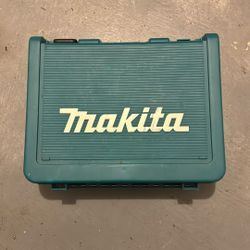 Makita Drill With Drill Bit Set