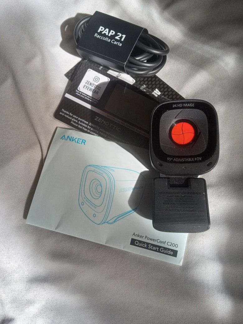 ANKER POWERCONF C200 2K HD IMAGE WEBCAM COMPUTER 95° ADJUSTABLE FOV BUILT-IN PRIVACY COVER MIC. HIGH CUALITY 1080 RESOLUTION VIDEO