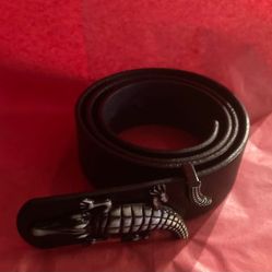 Women Mens Leather Belt black leather belt with an alligator- or crocodile-desig