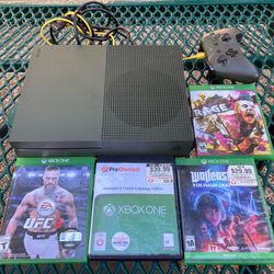 Microsoft Xbox One S 