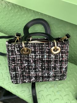 Purse.