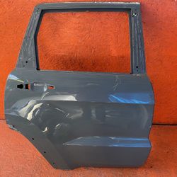 2013 - 2022 Jeep Grand Cherokee Rear Right Passenger Side Door OEM (contact info removed)6AE