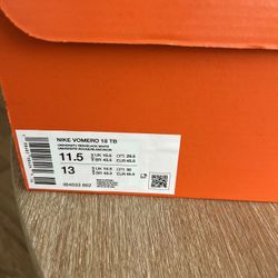 Nike Men's Vomero 18 Running Shoes